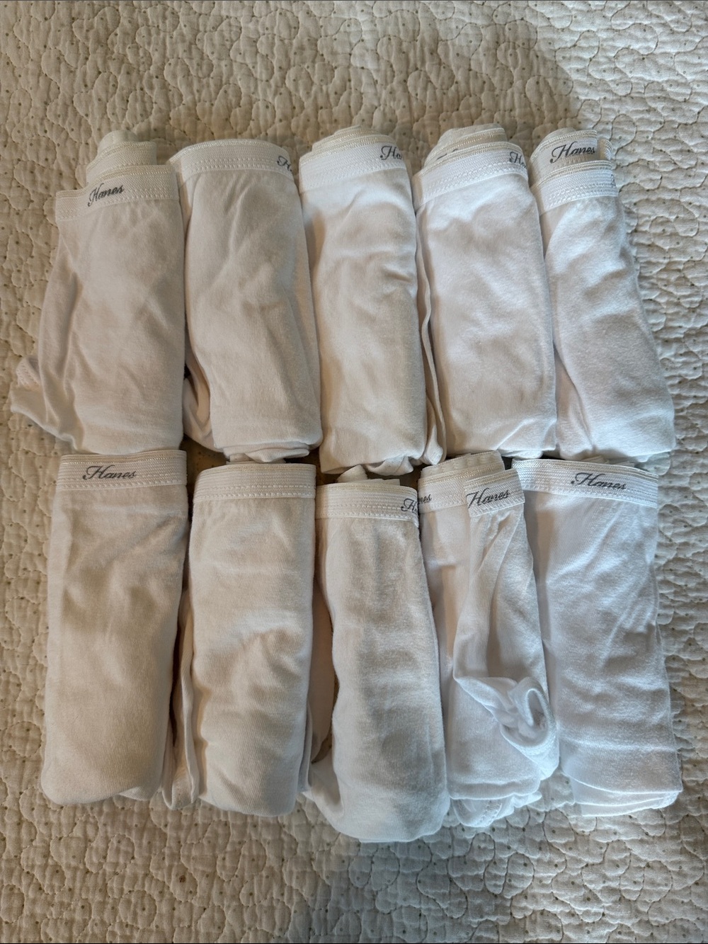 Pack of 10 Hanes women’s panties, new without packaging